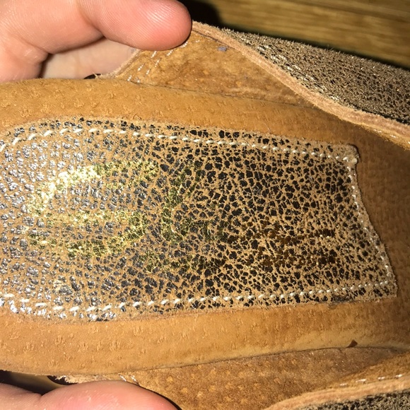 Gold platform Slicca wedges! - Picture 2 of 3